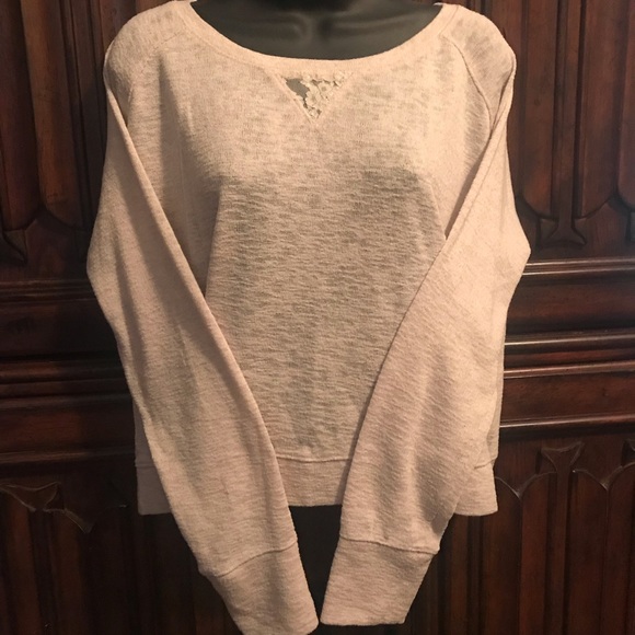 Victoria's Secret Sweaters - 🌺 VICTORIA SECRETS CROP SWEATER